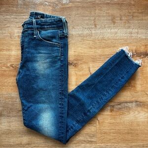 AG denim- The Farrah Skinny Ankle, high rise skinny ankle size 25R